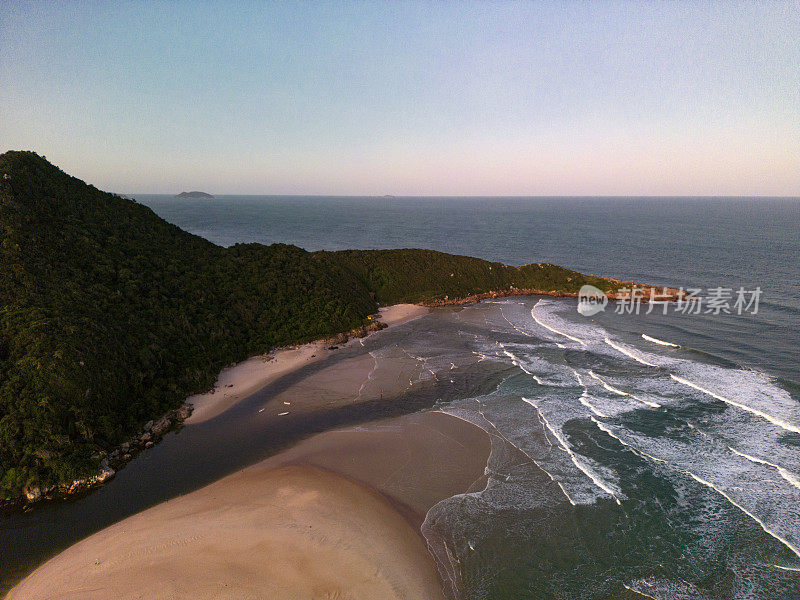 Guarda do Embaú海滩